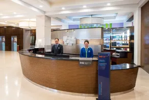 Holiday Inn Express Zhengzhou Zhongzhou by IHG - Rezeption