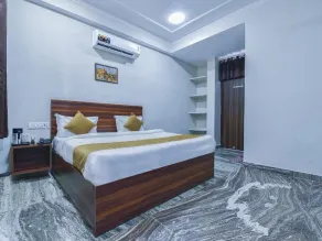 Hotel Shiv Kalpana - Chambre