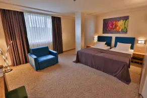 Terra Europe Brontes Hotel - Zimmer