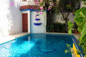 Villa Madre Hotel & Spa by La Cultura Suites - Hotel Moms - Pool