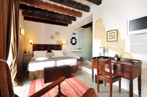 Hotel Boutique V - by Grupo Tribu - Room
