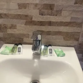 El Prado Hotel - Bathroom