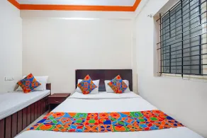Century Gardens - Room