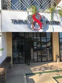 Triple 888 Suites - Reception