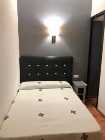 ROOMS Los MONTES - Room