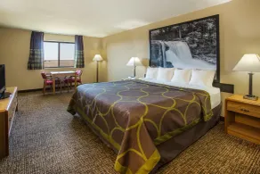 Super 8 by Wyndham Remington - Zimmer