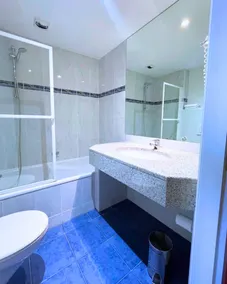 Hôtel Restaurant Chez Henriette - Salle de bain