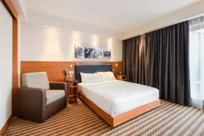 Hampton by Hilton Warsaw Airport - Room