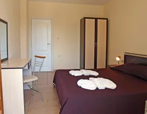 Summer Dreams C1 - Room