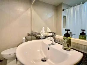 Olive Hotel & Residence Bangkok Sukhumvit 101 near True Digital Park - Salle de bain