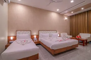 Savitri Resort - Room
