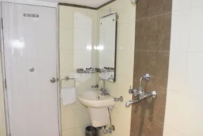 Hotel Kumar International - Room
