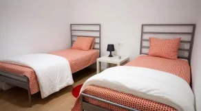 Hostal Five Gates - Habitación