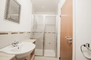 Am Pm Cults Townhouses - Baño
