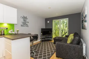 Pullman House Serviced Apartments - Room