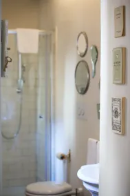 Soprarno Suites - Bathroom