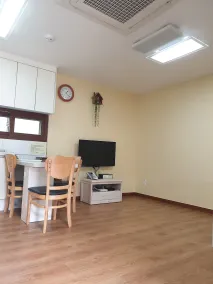 Meta Pension, DamYang - Zimmer