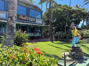 Kihei Kai Nani #4-121 - Restaurant