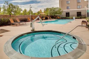 Courtyard by Marriott Sacramento Midtown - Piscine