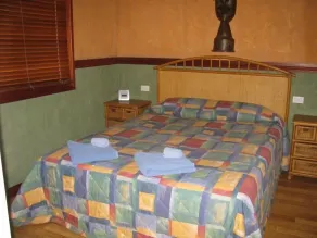 Ivanhoe Village Caravan Resort - Chambre