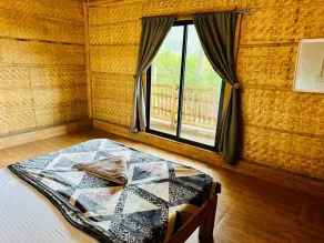 Bliss Hampi Eco Resort - Rum