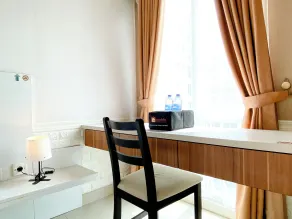 Good Deal And Restful Studio Grand Dhika City Apartment - Zimmer