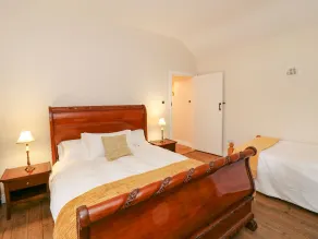 Coffeys - Room