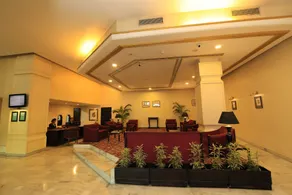 Hotel Dynasty - Reception
