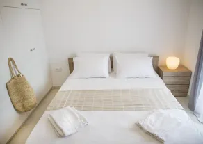Iridanos Apartments - Zimmer