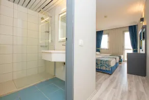 Golden Moon Hotel - Bathroom