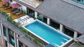 Intercity Hotel Lijiang Dashuiche - Piscina