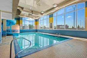 Comfort Inn & Suites Calgary Airport - South - Basseng
