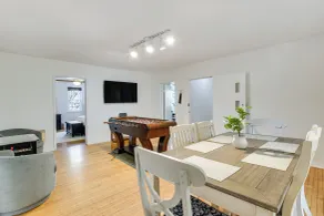 Spacious Chicago Group Home! Walk to Train & Eats - Interiør