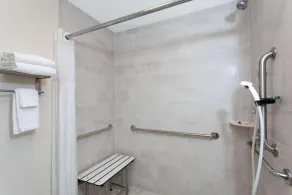 Ramada by Wyndham Panama City - Salle de bain
