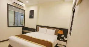 K Business 2 Hotel My Dinh - Quarto