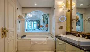 Yungang Jianguo Hotel - Bathroom
