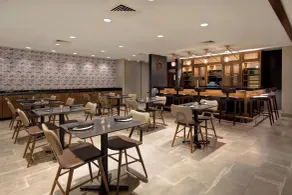 Four Points by Sheraton Boston Newton - Restaurant