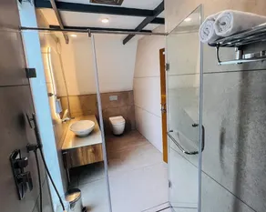 TRIP MOUNT - Bathroom