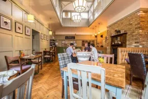 The Bear Esher - Restaurant