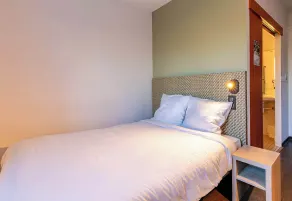 B&B HOTEL Colmar Lumière - Chambre