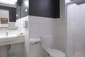 Adelaide Riviera Hotel - Habitación