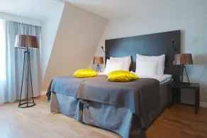 Home Hotel Plaza - Room