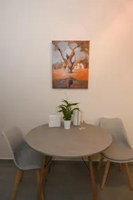 Elida Inn Near ATH Airport - Chambre