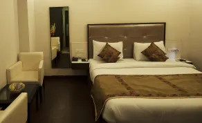 Hotel Pitrashish Premium - Room