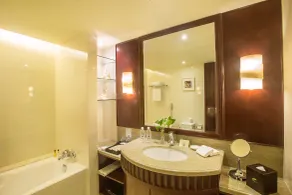 New Century Hotel Pudong Shanghai - Bathroom
