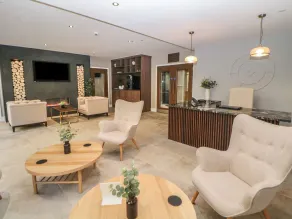 48 Rock Mill - Lobby