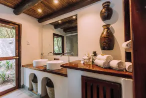 Karongwe - Kuname Safari Lodge - Badezimmer