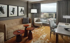 Omni Louisville Hotel - Chambre