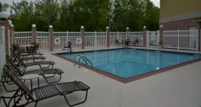Holiday Inn Express Baton Rouge North by IHG - Piscine