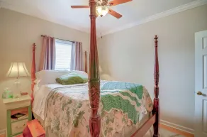 1 Mi to KFC Museum: Corbin Getaway! - Interior